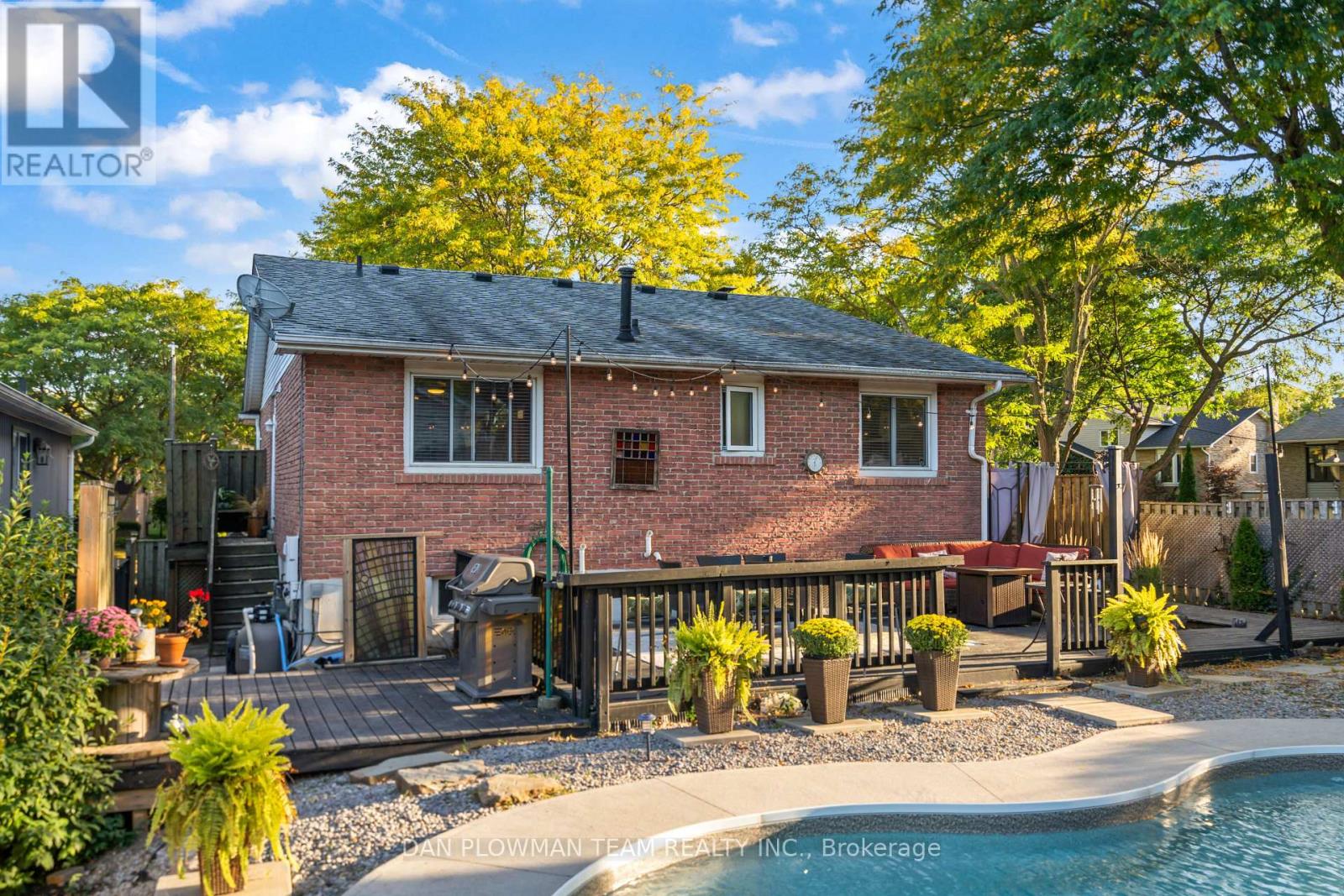 123 Guthrie Crescent, Whitby, Ontario  L1P 1A6 - Photo 33 - E12441649