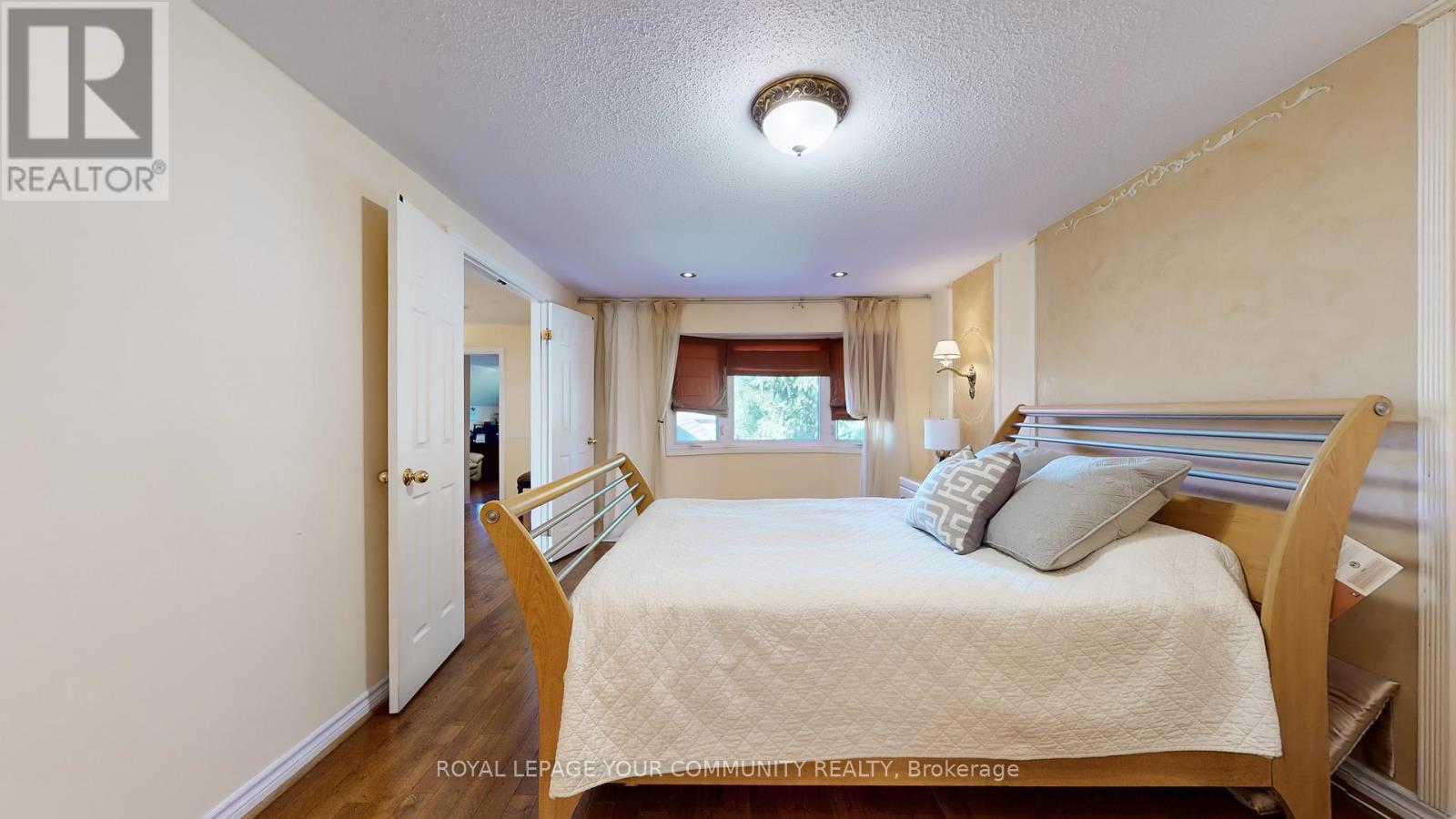 19 Roosevelt Drive, Richmond Hill, Ontario  L4C 6V1 - Photo 22 - N12441629