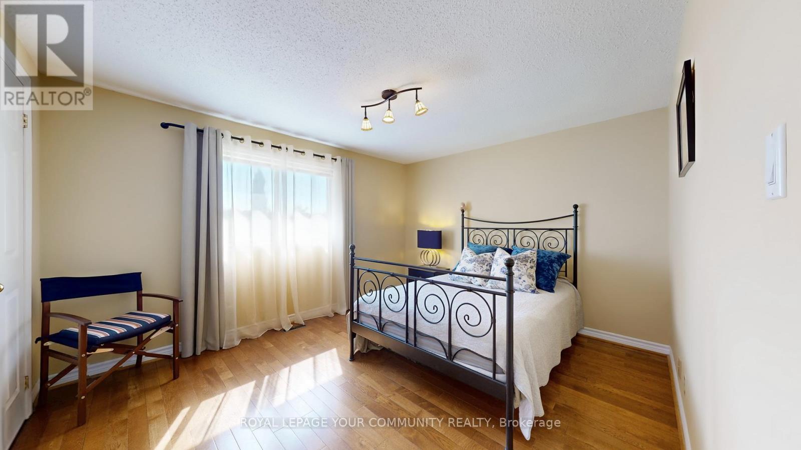 19 Roosevelt Drive, Richmond Hill, Ontario  L4C 6V1 - Photo 24 - N12441629