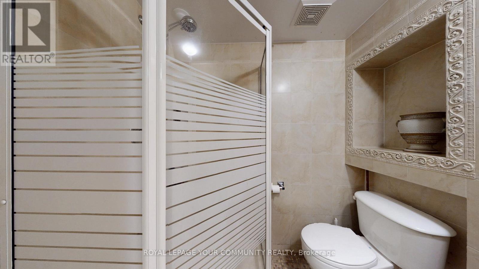 19 Roosevelt Drive, Richmond Hill, Ontario  L4C 6V1 - Photo 41 - N12441629