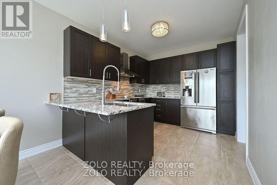 69 Walker Boulevard, New Tecumseth, Ontario  L9R 0N3 - Photo 13 - N12441637