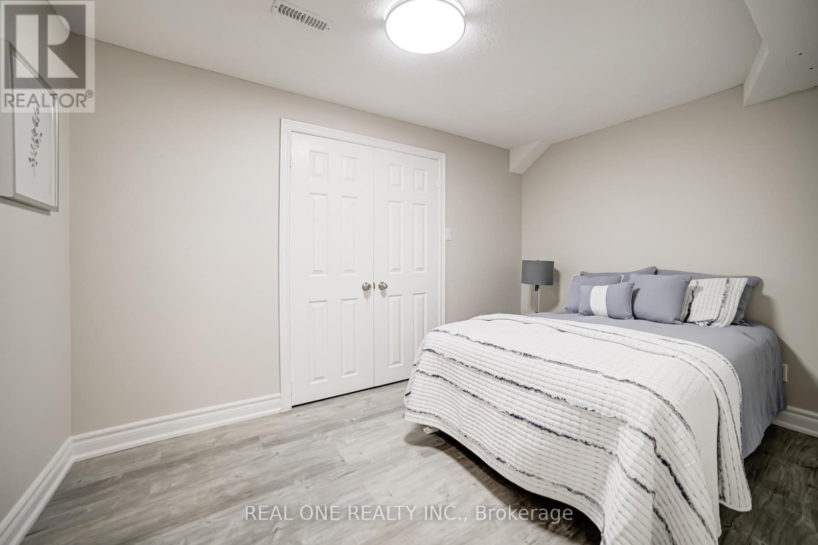 10 Squire Drive, Richmond Hill (Devonsleigh), Ontario  L4S 1C4 - Photo 32 - N12441657