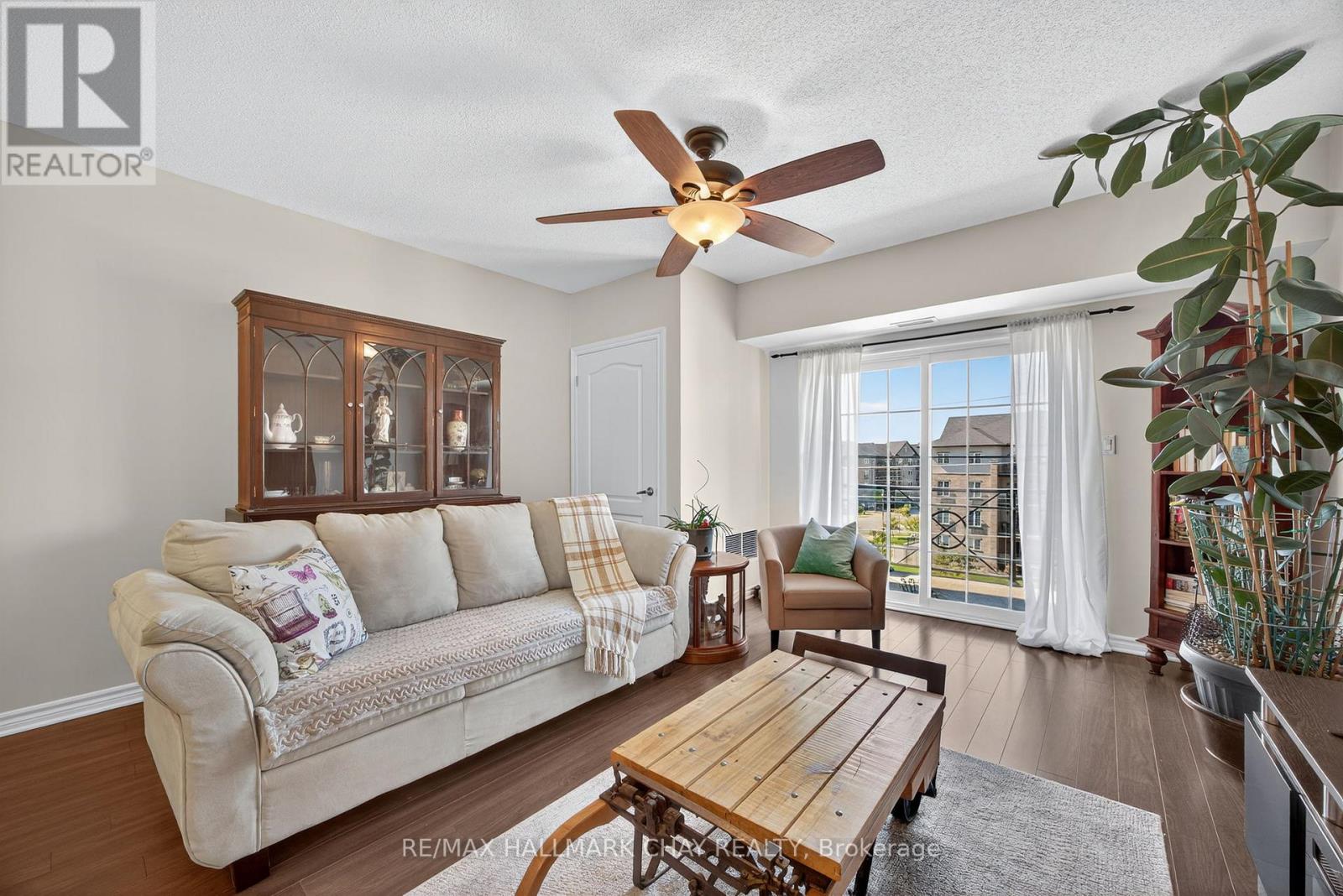 405 - 39 Ferndale Drive S, Barrie (Ardagh), Ontario  L4N 5T5 - Photo 13 - S12441636