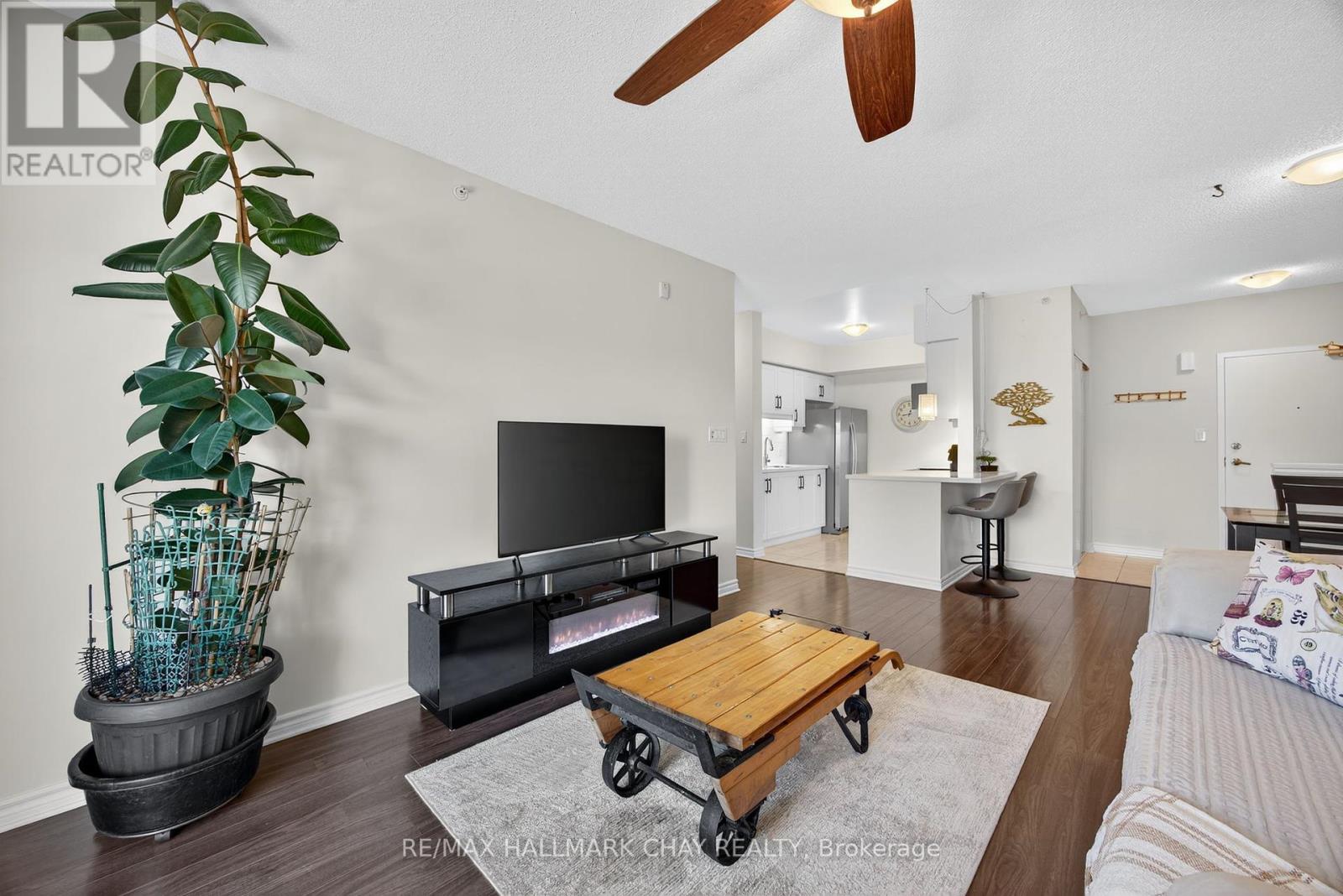 405 - 39 Ferndale Drive S, Barrie (Ardagh), Ontario  L4N 5T5 - Photo 16 - S12441636