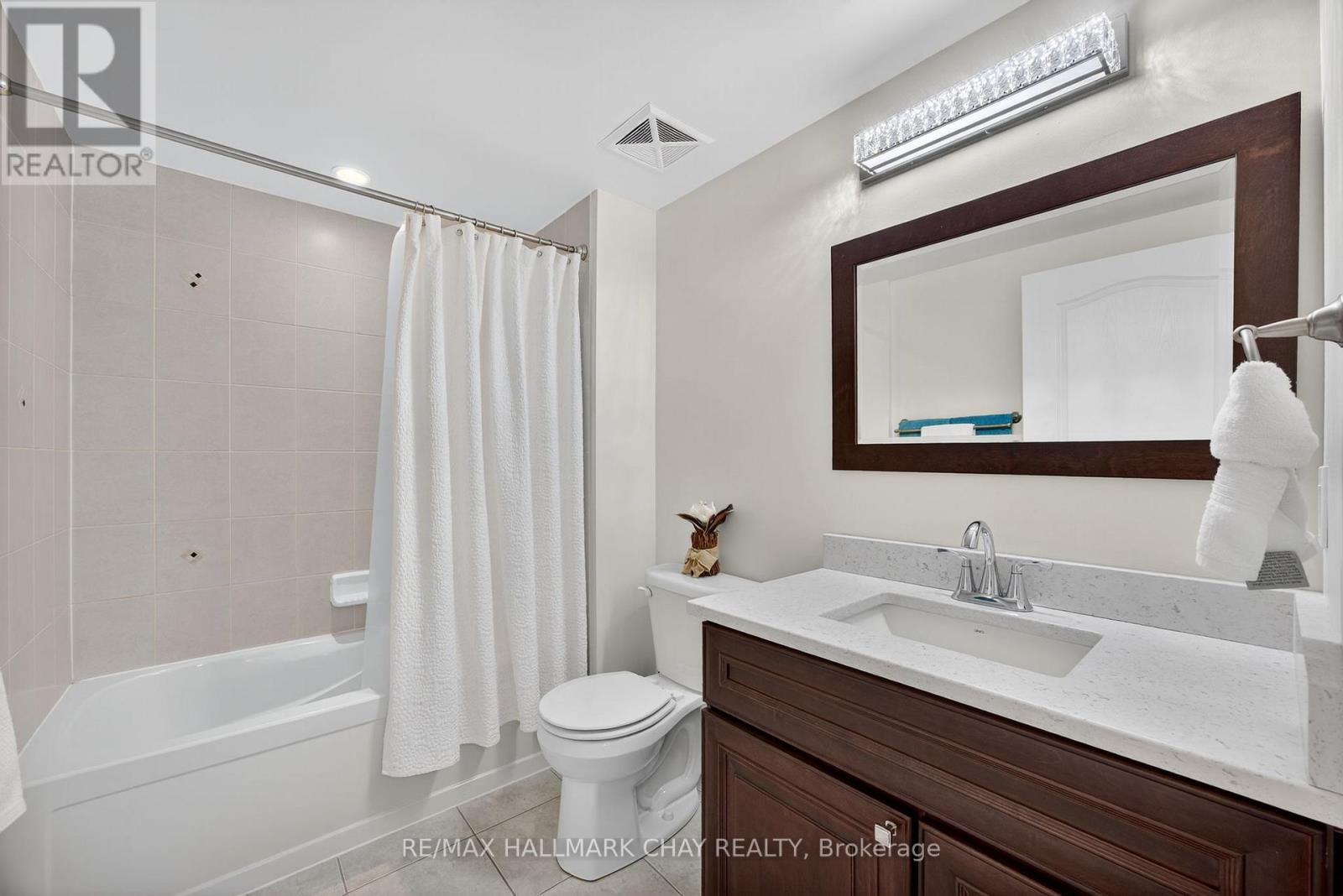405 - 39 Ferndale Drive S, Barrie (Ardagh), Ontario  L4N 5T5 - Photo 21 - S12441636