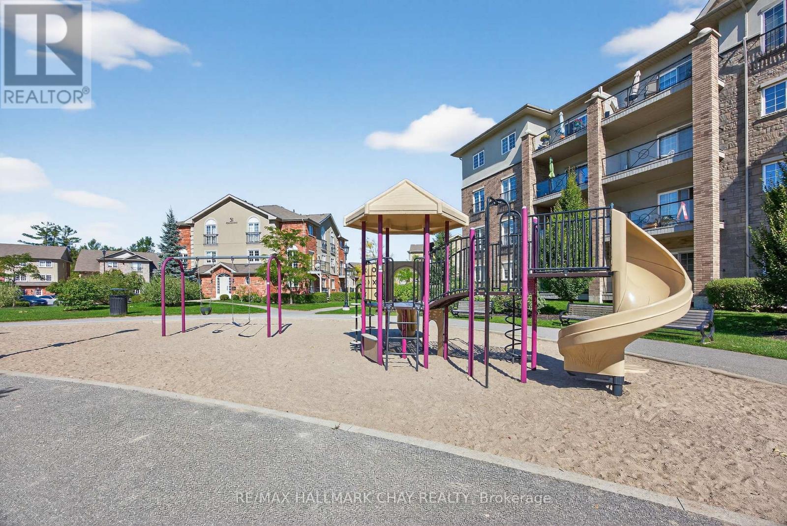 405 - 39 Ferndale Drive S, Barrie (Ardagh), Ontario  L4N 5T5 - Photo 27 - S12441636