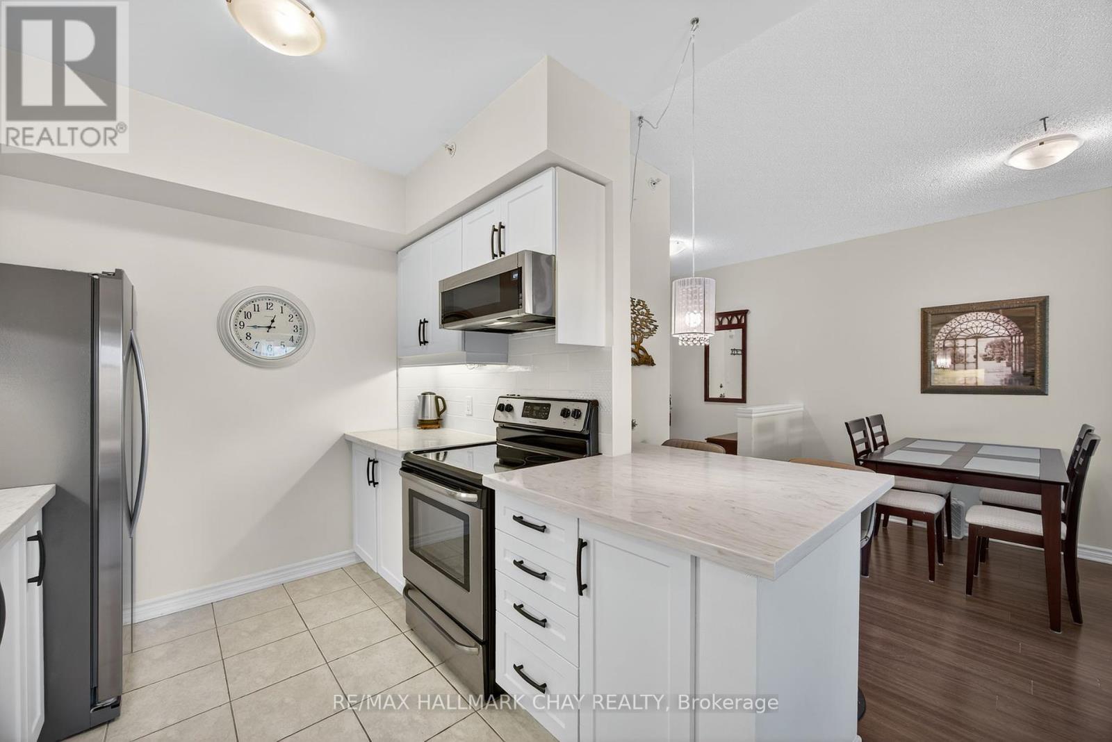 405 - 39 Ferndale Drive S, Barrie (Ardagh), Ontario  L4N 5T5 - Photo 9 - S12441636
