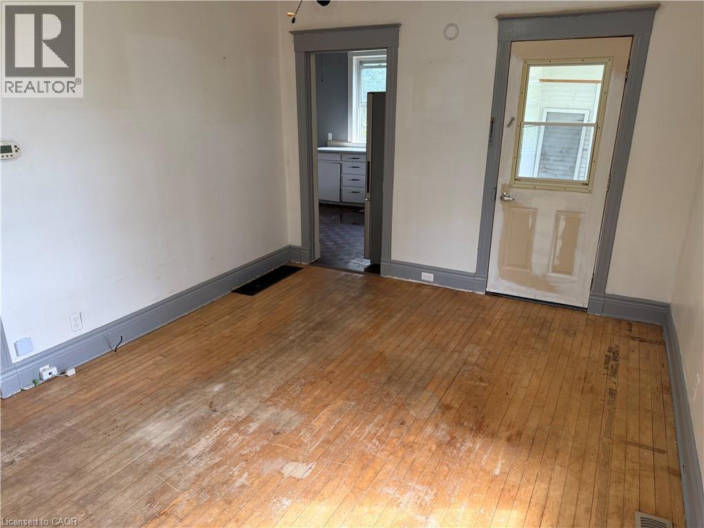 137 Simpson Street, Burk's Falls, Ontario  P0A 1C0 - Photo 6 - 40762197