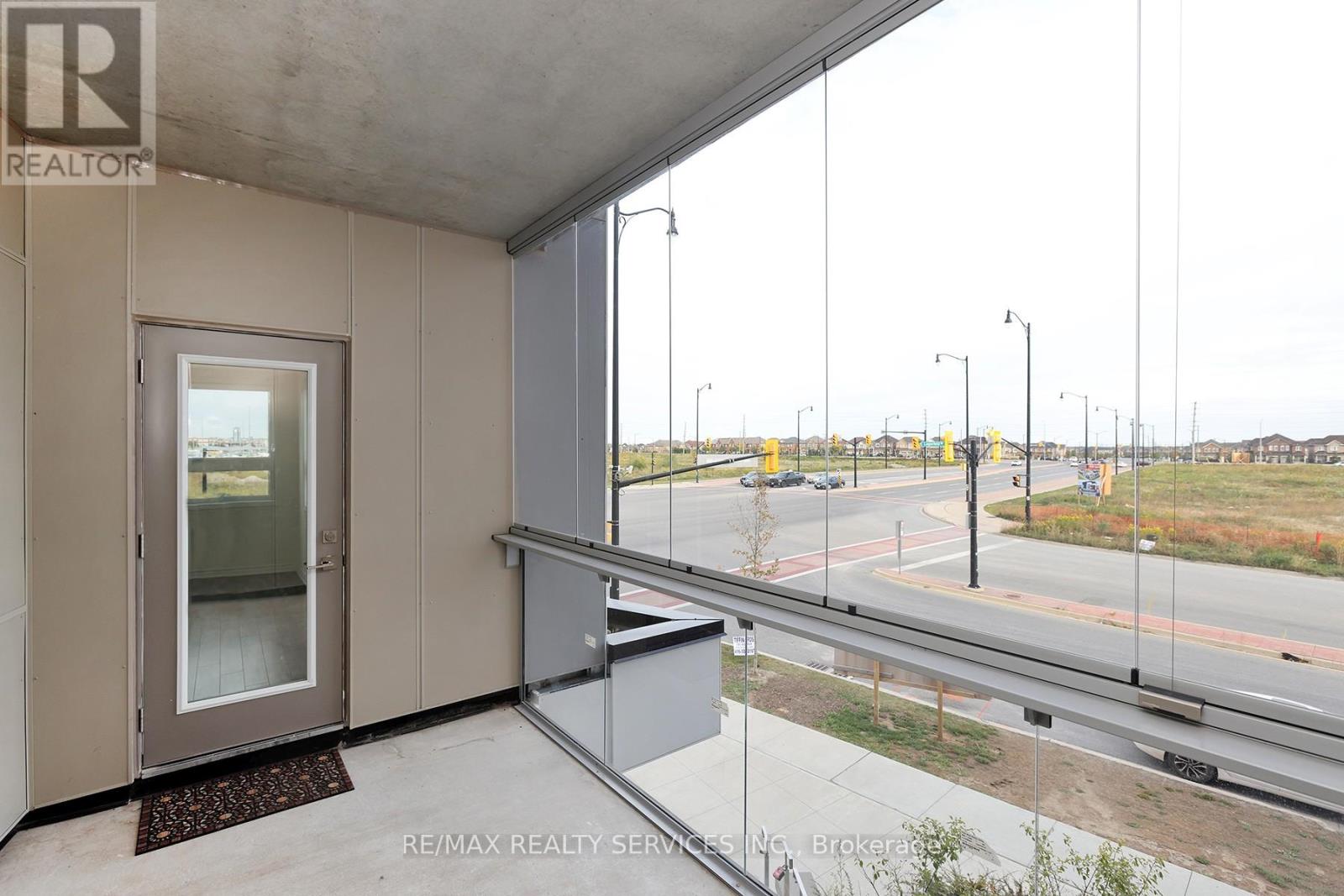 210 - 200 Lagerfeld Drive, Brampton, Ontario  L7A 5G5 - Photo 17 - W12441617
