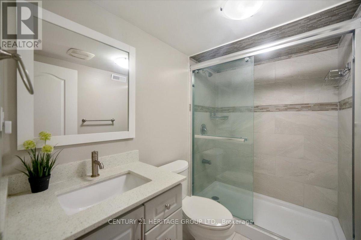 3954 Coachman Circle, Mississauga, Ontario  L5M 6R3 - Photo 29 - W12441621