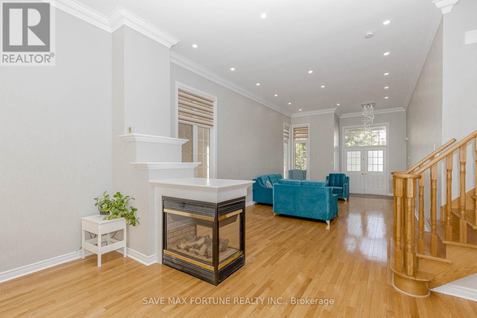 106 Watsonbrook Drive, Brampton (Sandringham-Wellington), Ontario  L6R 0R4 - Photo 11 - W12441625