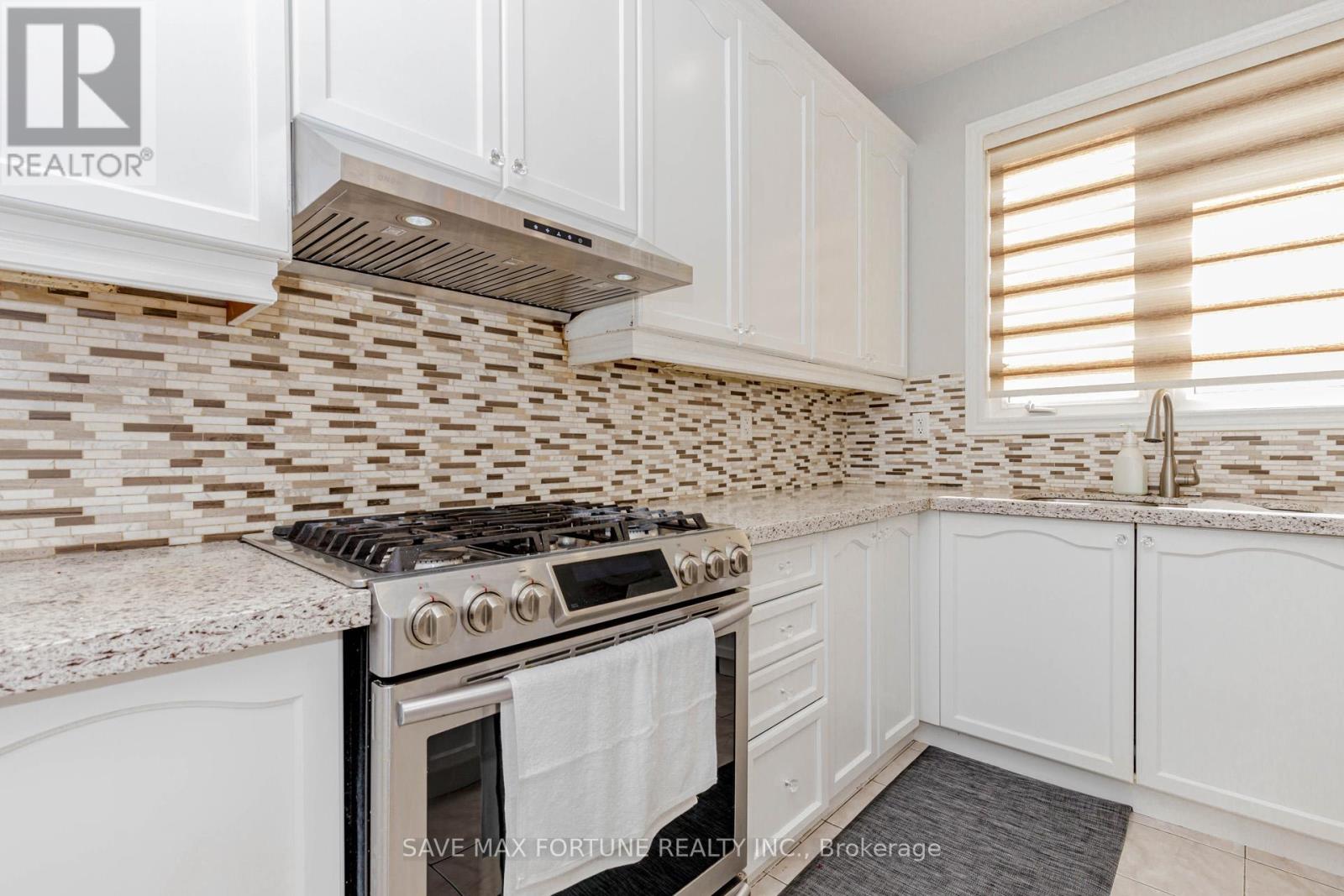 106 Watsonbrook Drive, Brampton (Sandringham-Wellington), Ontario  L6R 0R4 - Photo 21 - W12441625