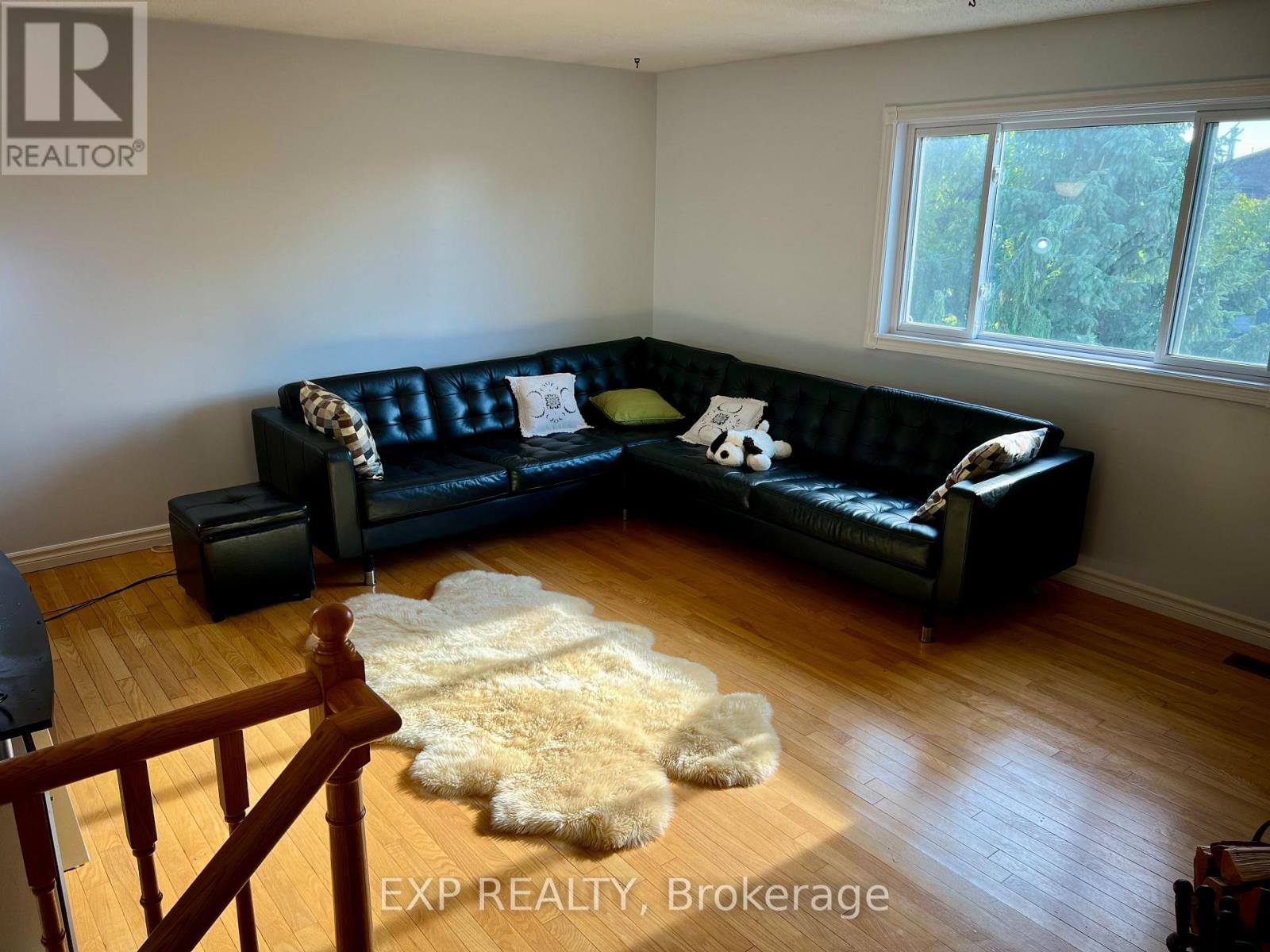 6074 Duford Drive, Mississauga (East Credit), Ontario  L5V 1A8 - Photo 16 - W12441642