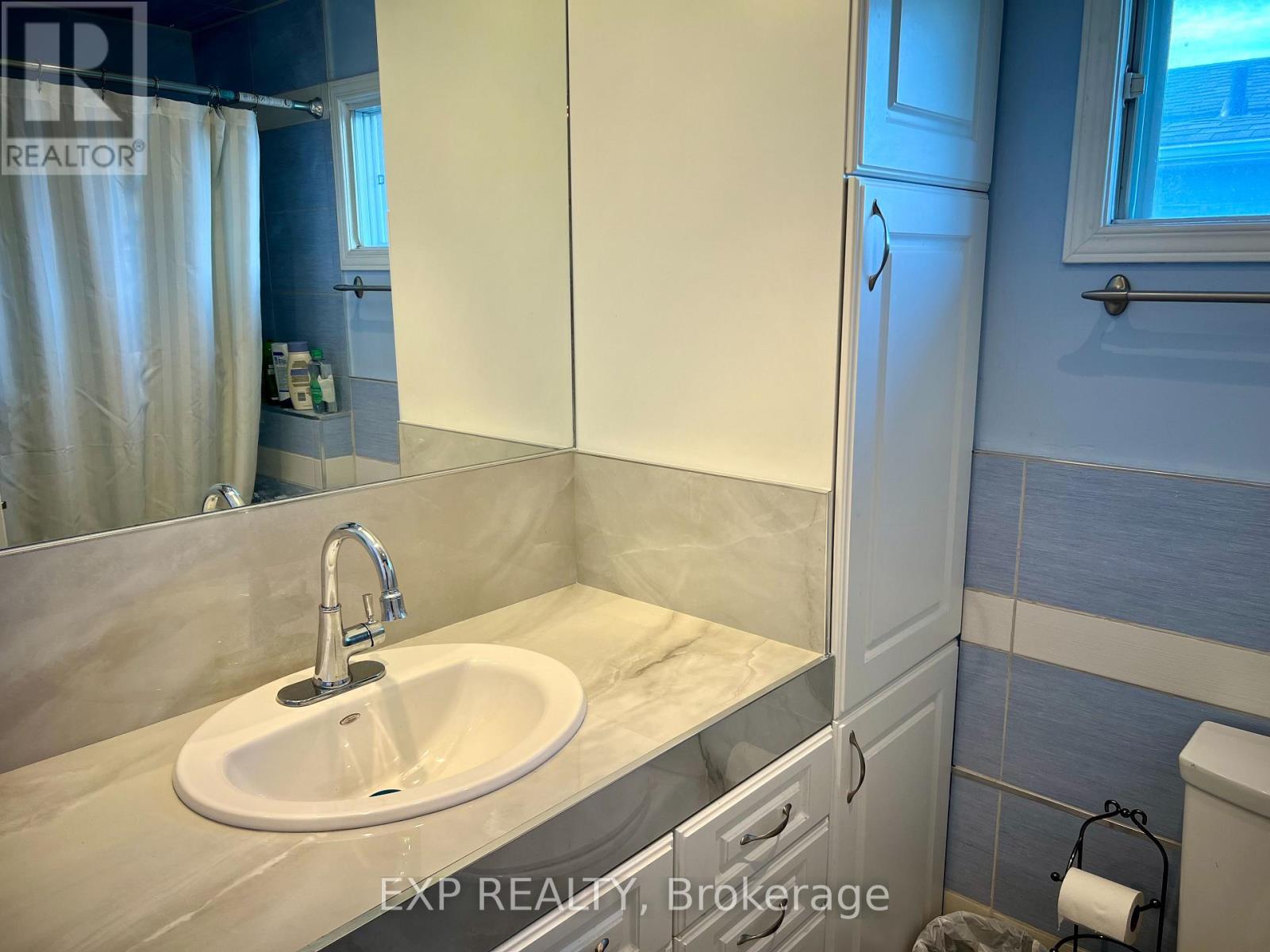 6074 Duford Drive, Mississauga (East Credit), Ontario  L5V 1A8 - Photo 24 - W12441642