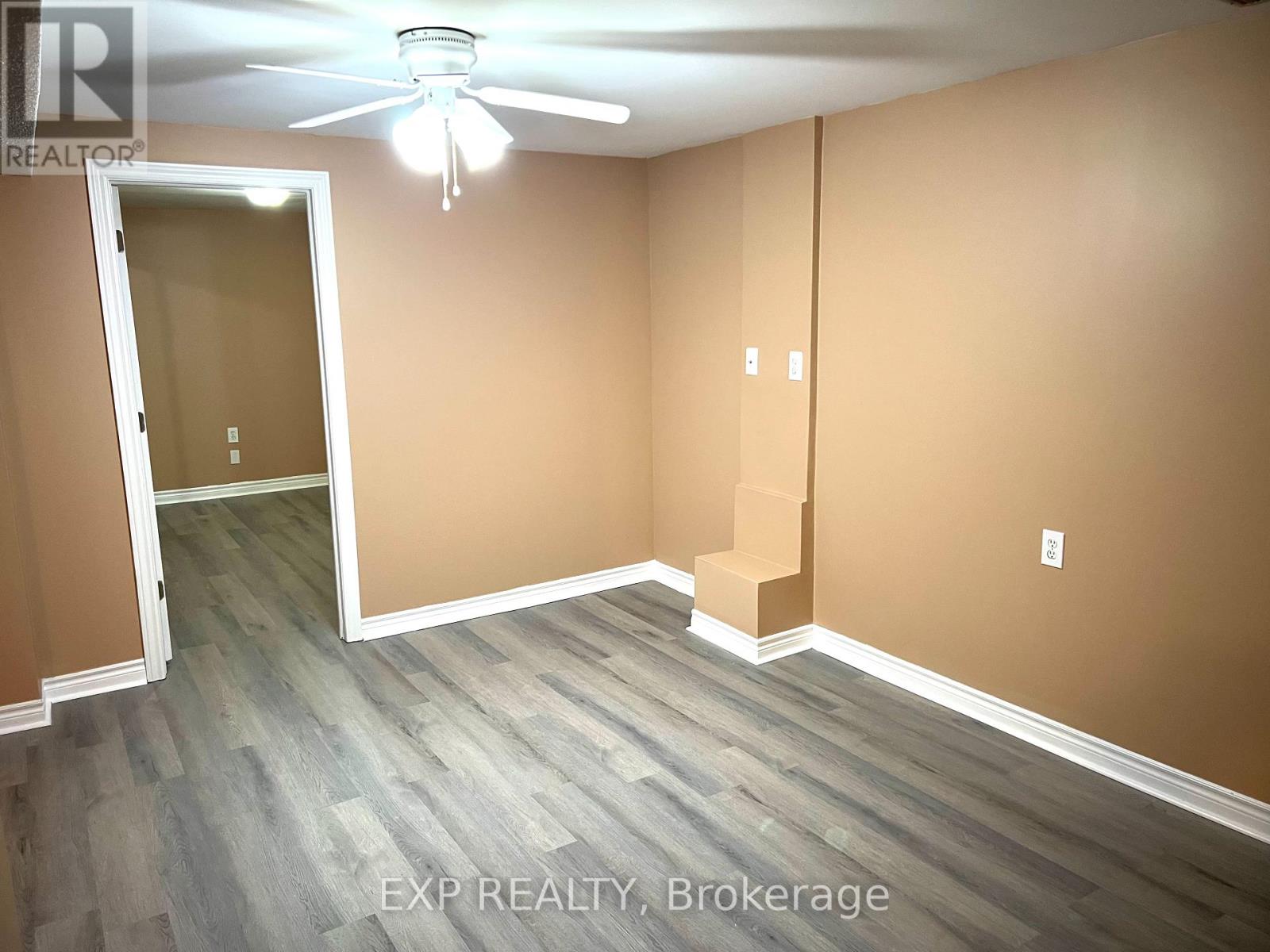 6074 Duford Drive, Mississauga (East Credit), Ontario  L5V 1A8 - Photo 27 - W12441642