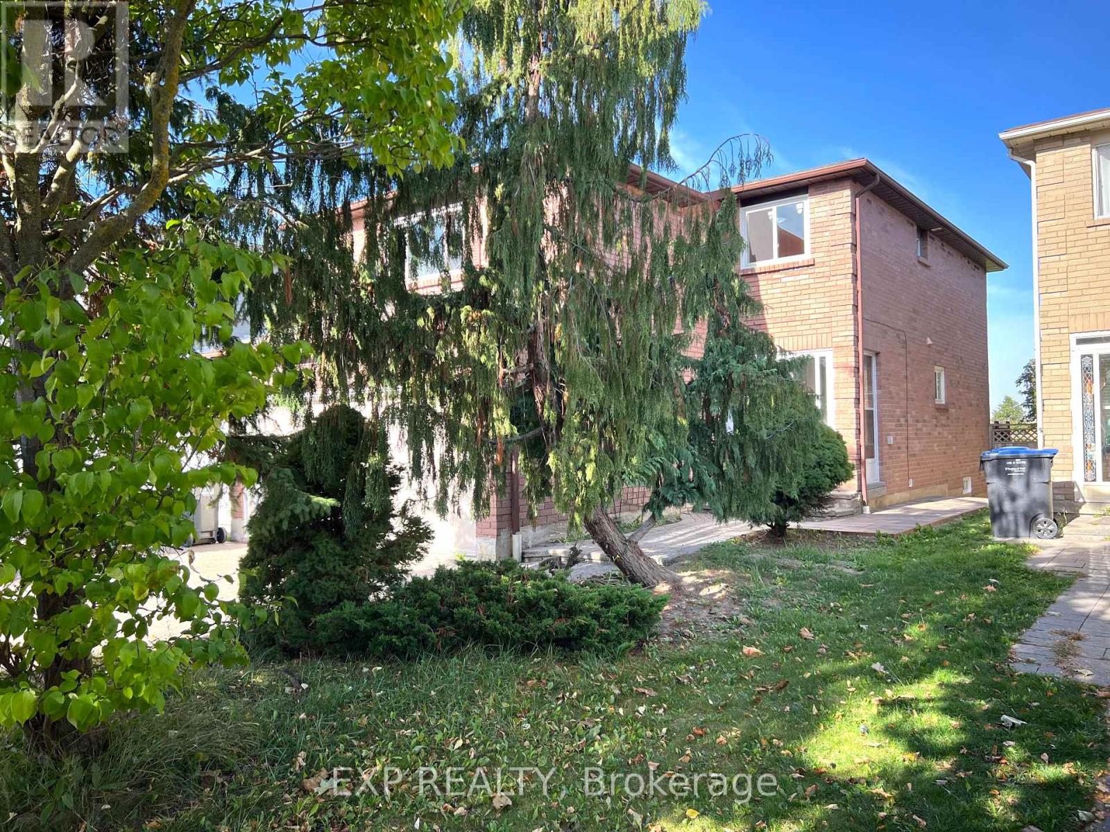 6074 Duford Drive, Mississauga (East Credit), Ontario  L5V 1A8 - Photo 3 - W12441642