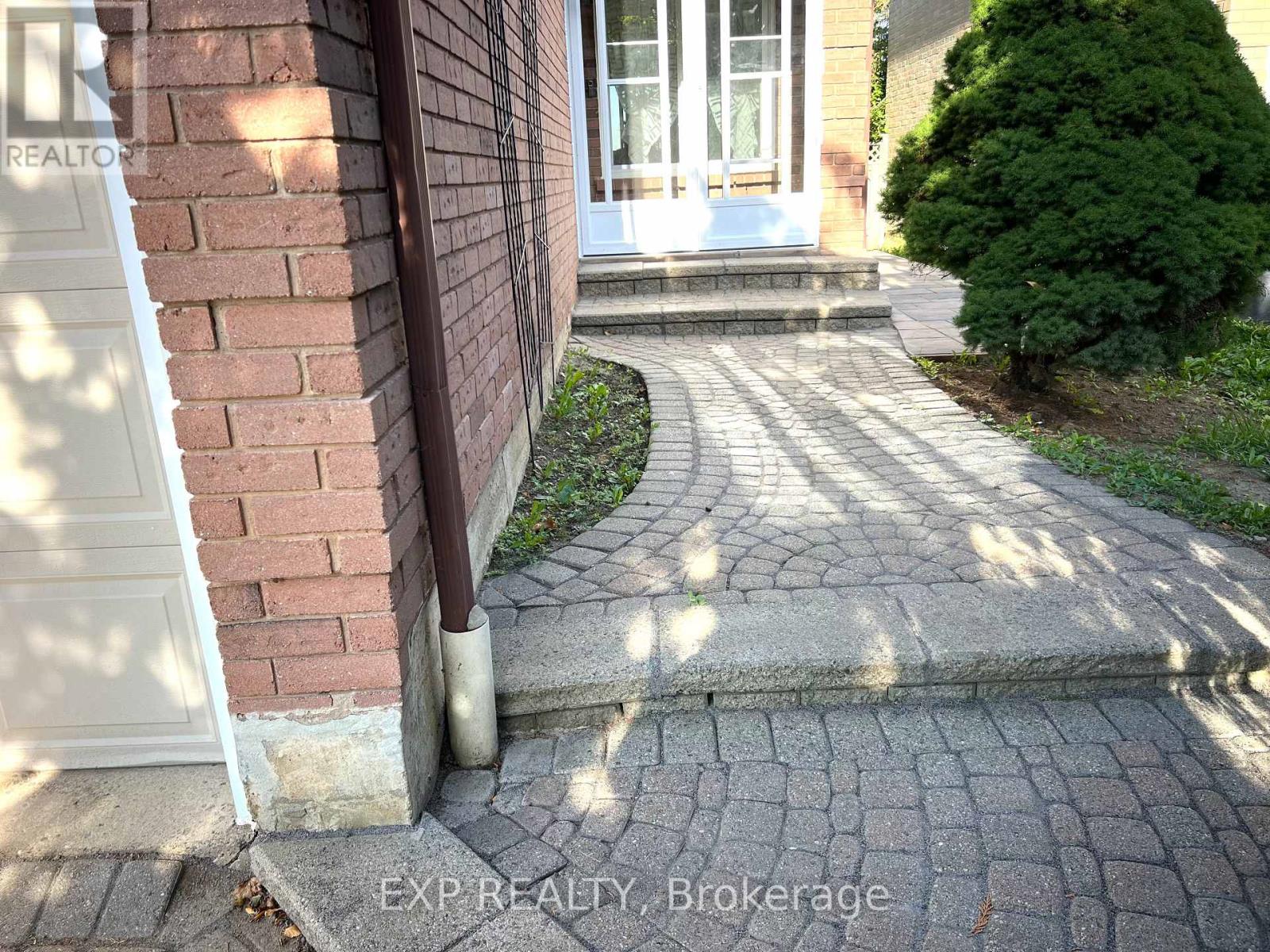 6074 Duford Drive, Mississauga (East Credit), Ontario  L5V 1A8 - Photo 32 - W12441642