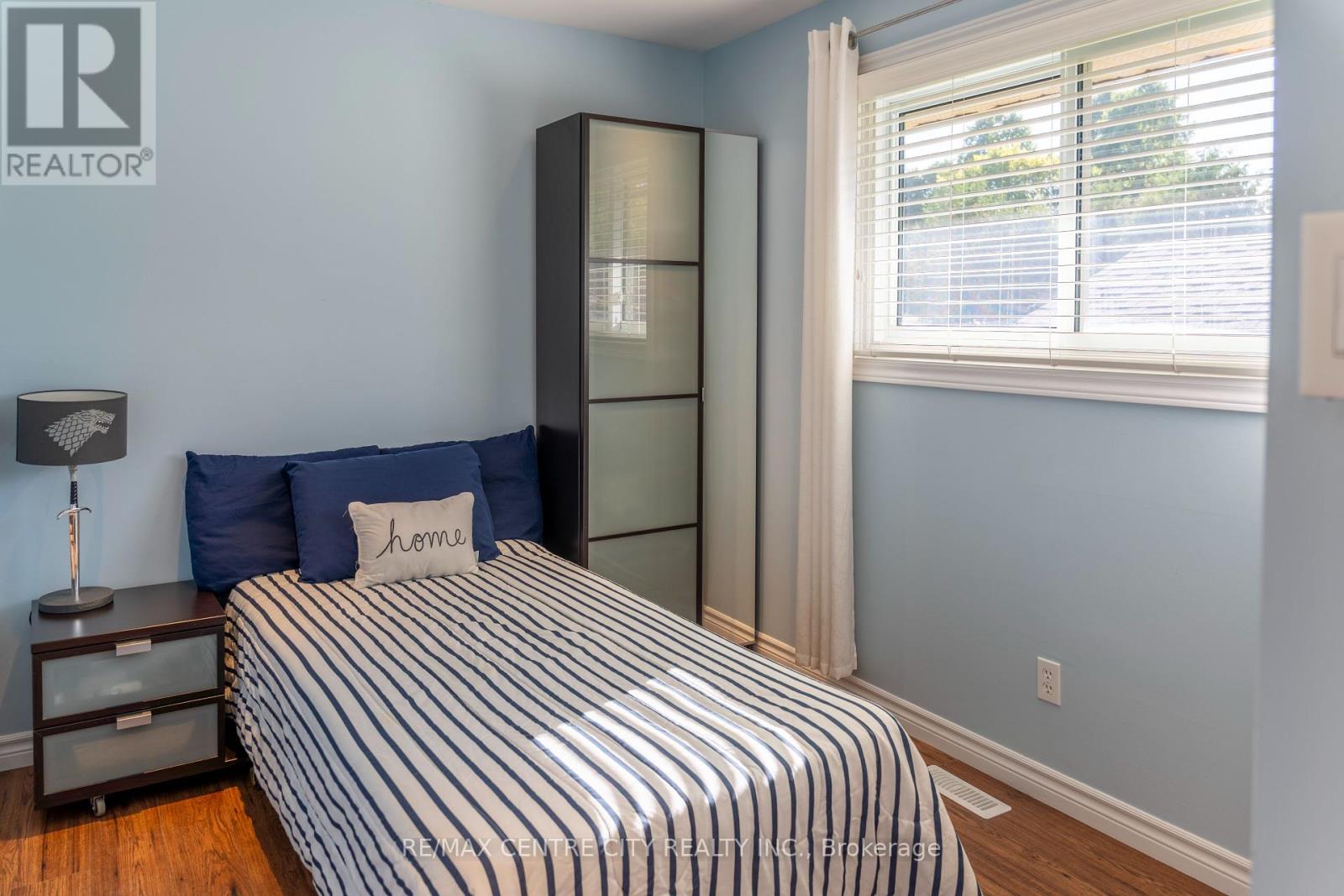 15 Frobisher Crescent, London East, Ontario  N5V 1G7 - Photo 21 - X12441683