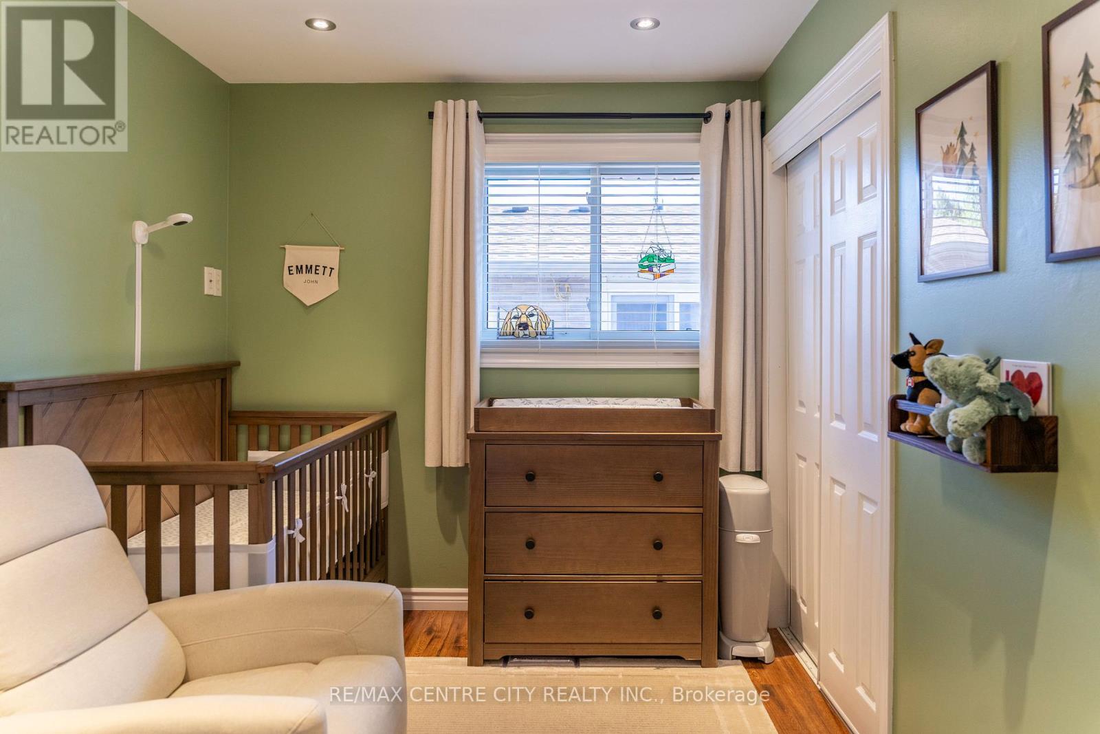 15 Frobisher Crescent, London East, Ontario  N5V 1G7 - Photo 30 - X12441683
