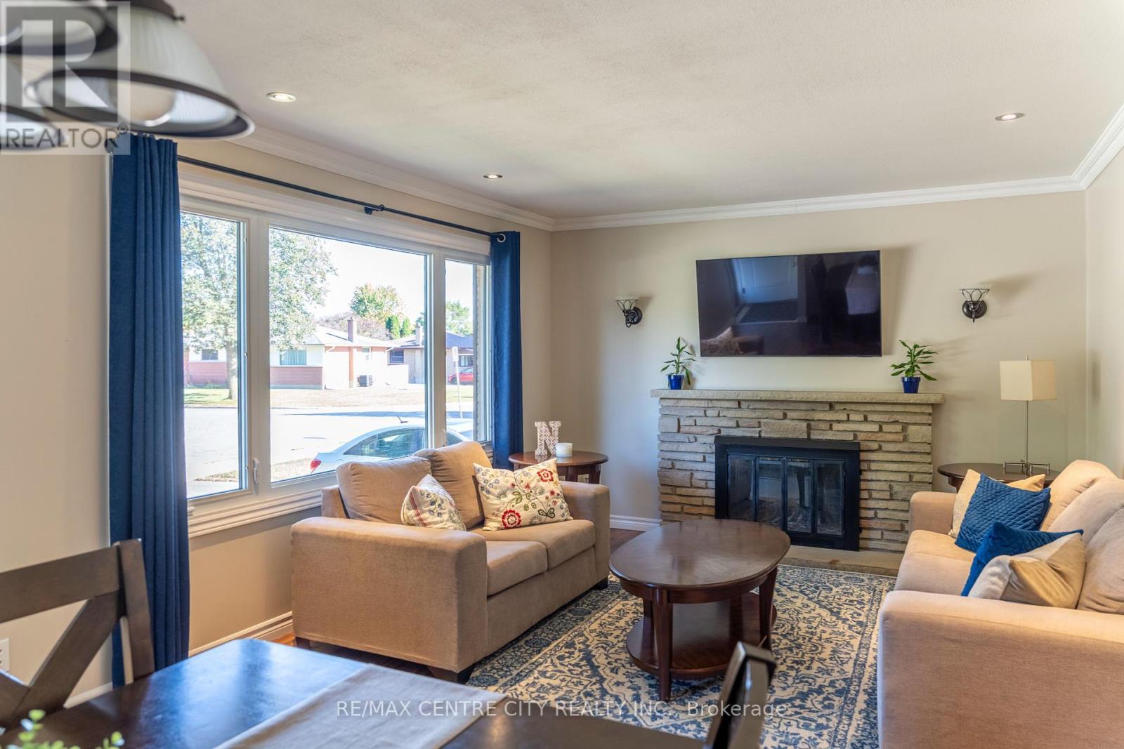 15 Frobisher Crescent, London East, Ontario  N5V 1G7 - Photo 34 - X12441683