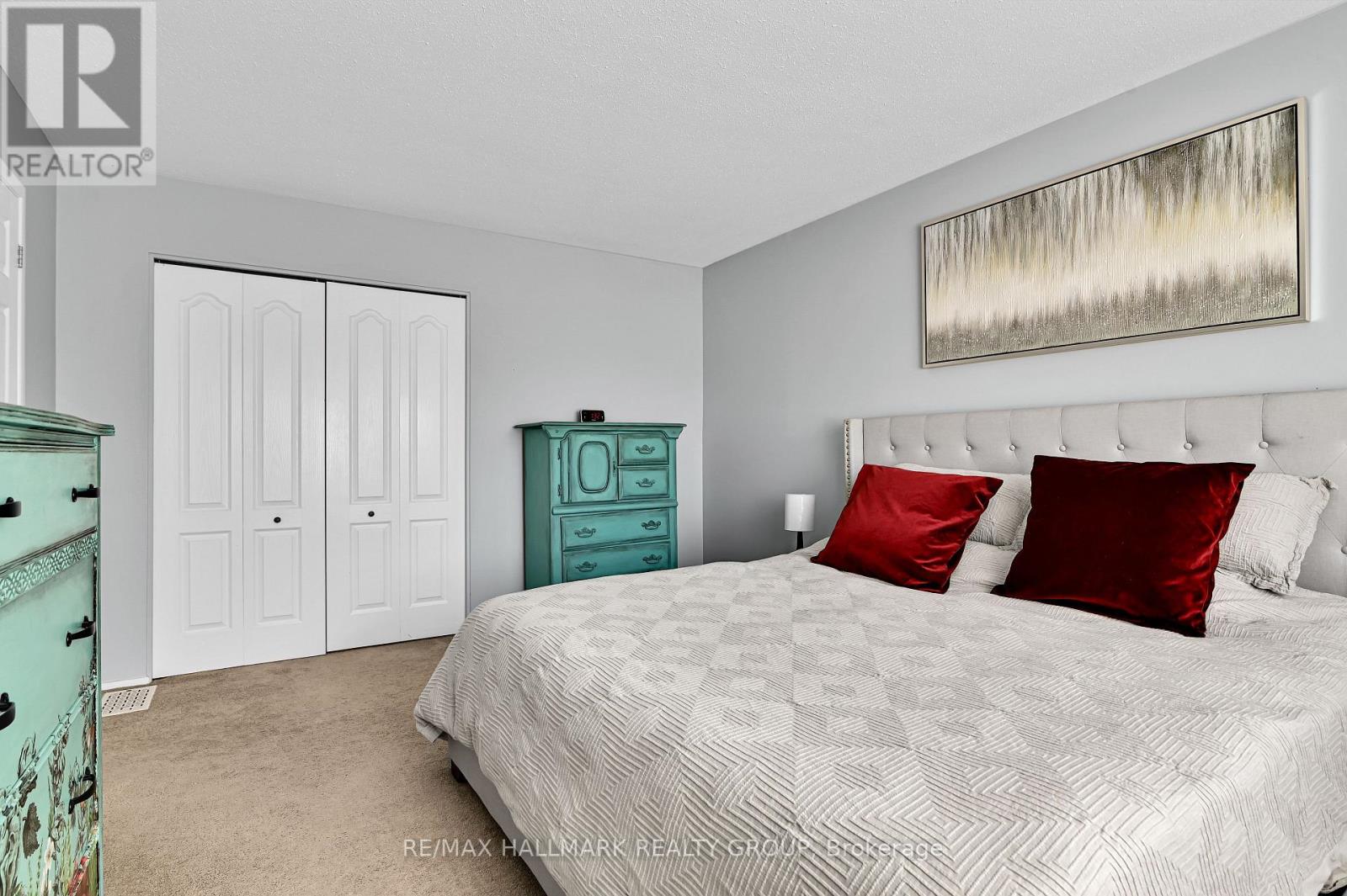 53 - 21 Midland Crescent, Ottawa, Ontario  K2H 8P6 - Photo 15 - X12441668
