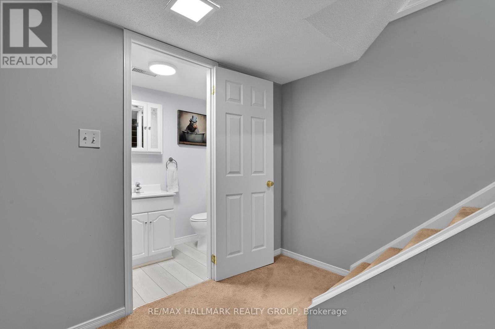 53 - 21 Midland Crescent, Ottawa, Ontario  K2H 8P6 - Photo 22 - X12441668