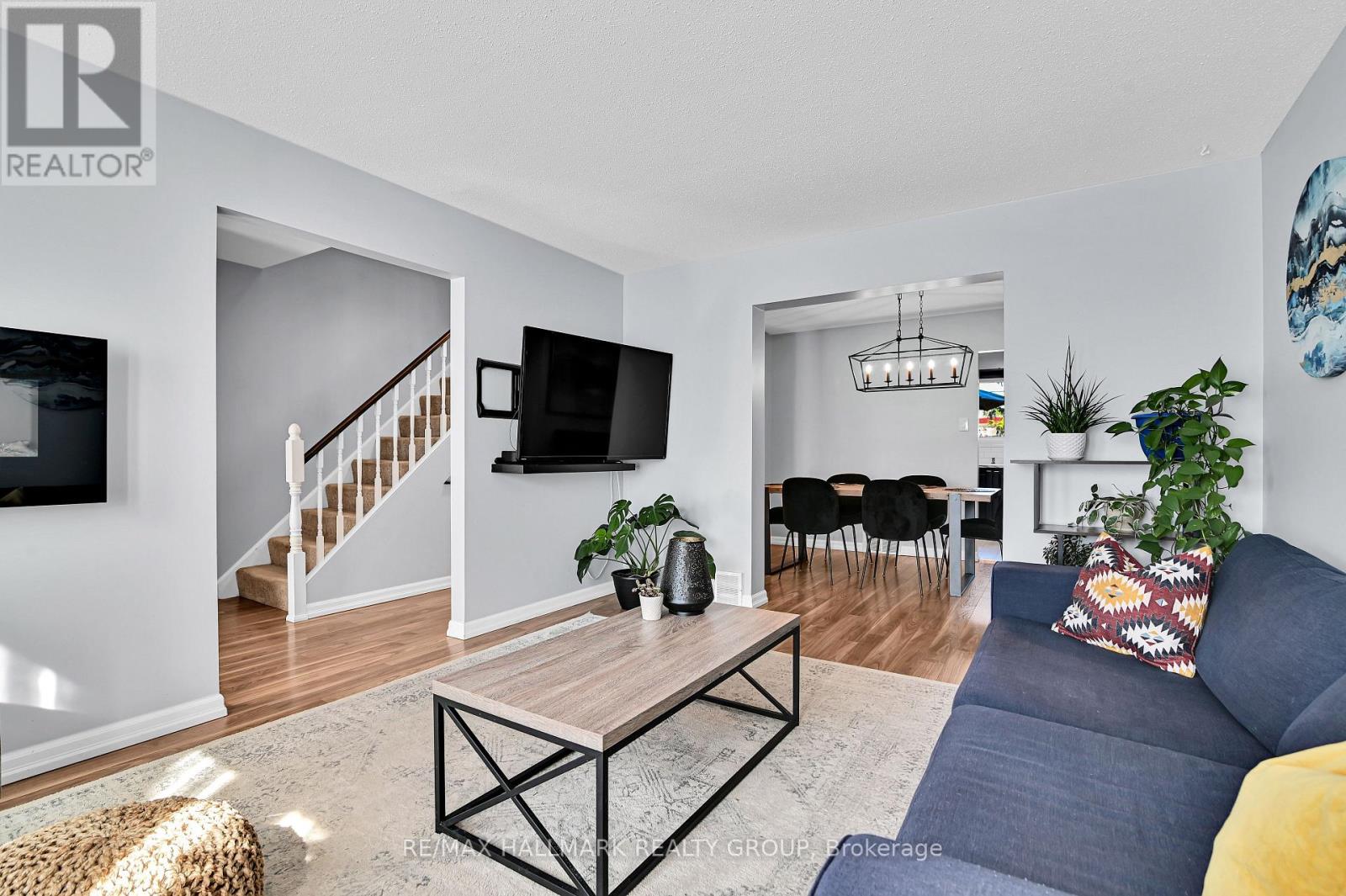 53 - 21 Midland Crescent, Ottawa, Ontario  K2H 8P6 - Photo 5 - X12441668