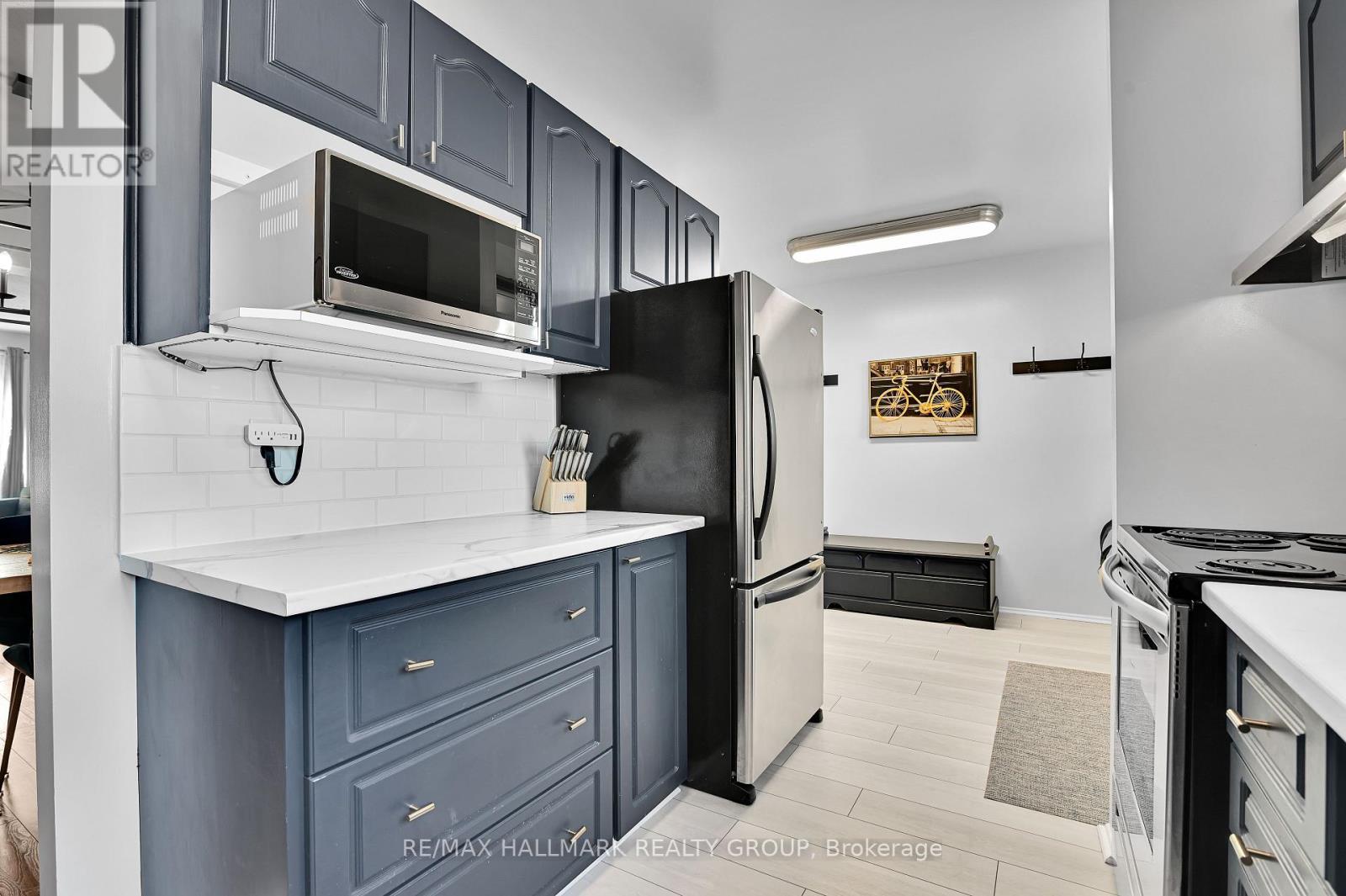 53 - 21 Midland Crescent, Ottawa, Ontario  K2H 8P6 - Photo 8 - X12441668