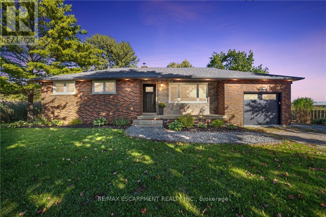 986 WESTOVER ROAD, Hamilton, Ontario