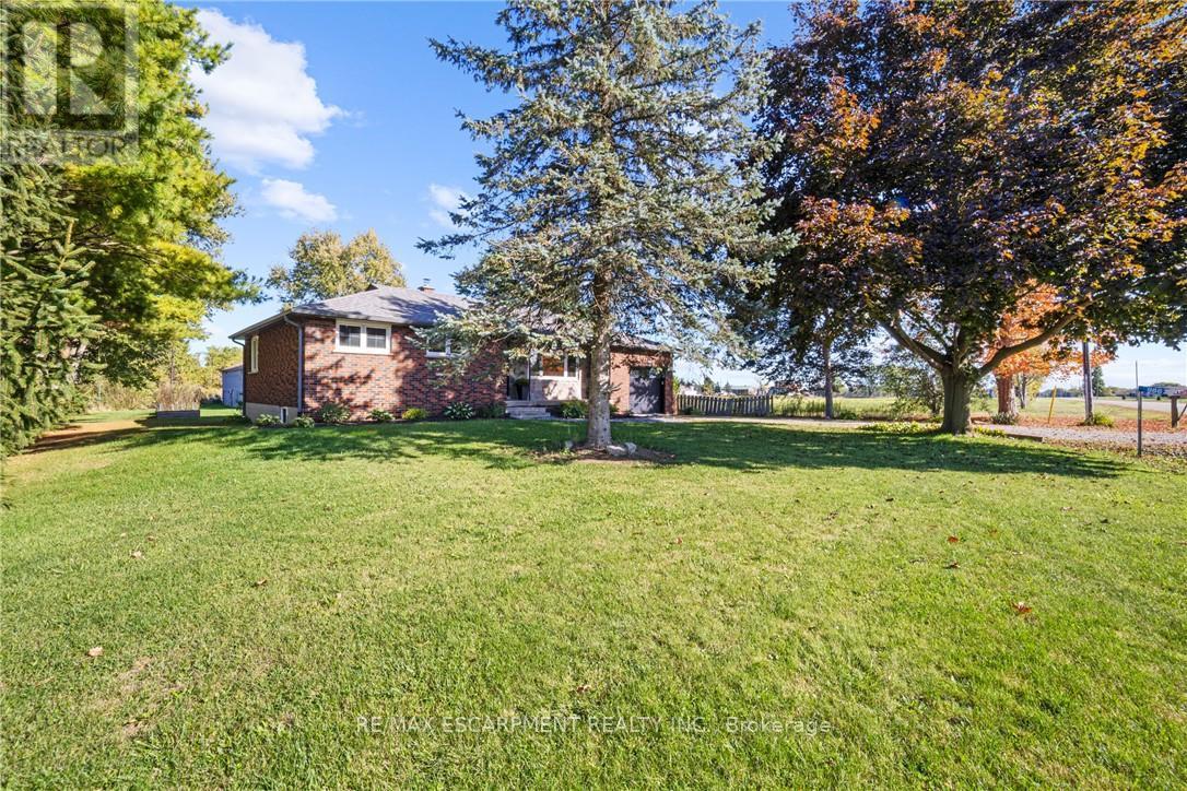 986 Westover Road, Hamilton, Ontario  N0B 1L0 - Photo 4 - X12441626