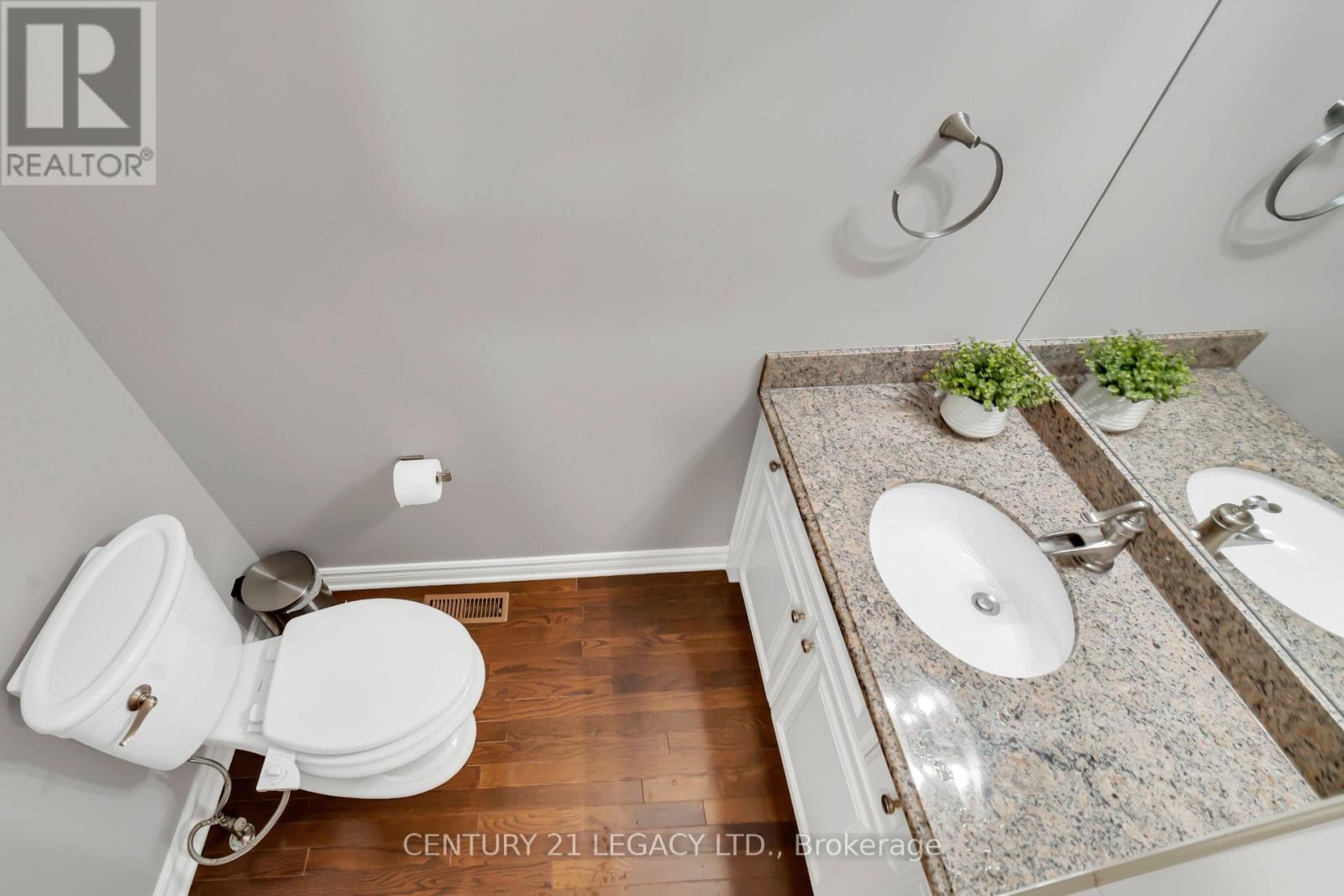 1485 Thornley Street, London South (South L), Ontario  N6K 0A9 - Photo 13 - X12441639