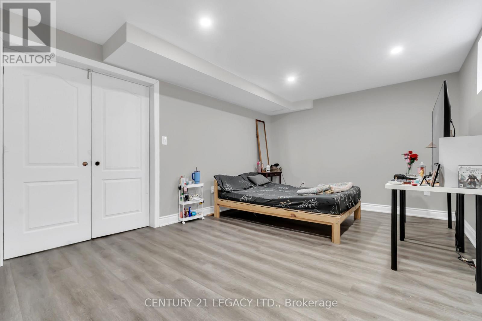 1485 Thornley Street, London South (South L), Ontario  N6K 0A9 - Photo 22 - X12441639