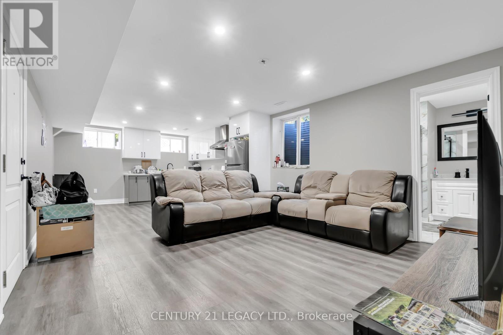 1485 Thornley Street, London South (South L), Ontario  N6K 0A9 - Photo 28 - X12441639