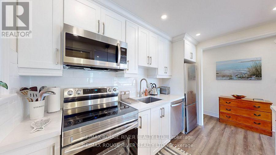 162 Queen Street, Kawartha Lakes (Fenelon Falls), Ontario  K0M 1N0 - Photo 11 - X12441651