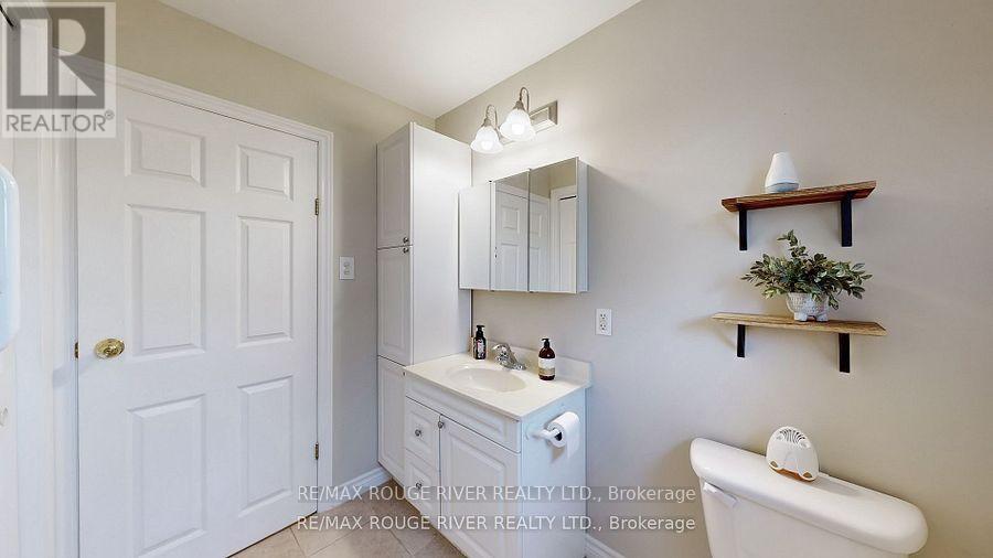 162 Queen Street, Kawartha Lakes (Fenelon Falls), Ontario  K0M 1N0 - Photo 21 - X12441651