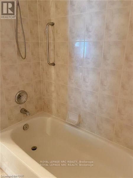 110 Vansickle Road, St. Catharines (Rykert/vansickle), Ontario  L2S 3Y6 - Photo 16 - X12441704