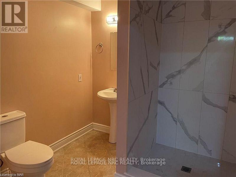 110 Vansickle Road, St. Catharines (Rykert/vansickle), Ontario  L2S 3Y6 - Photo 18 - X12441704