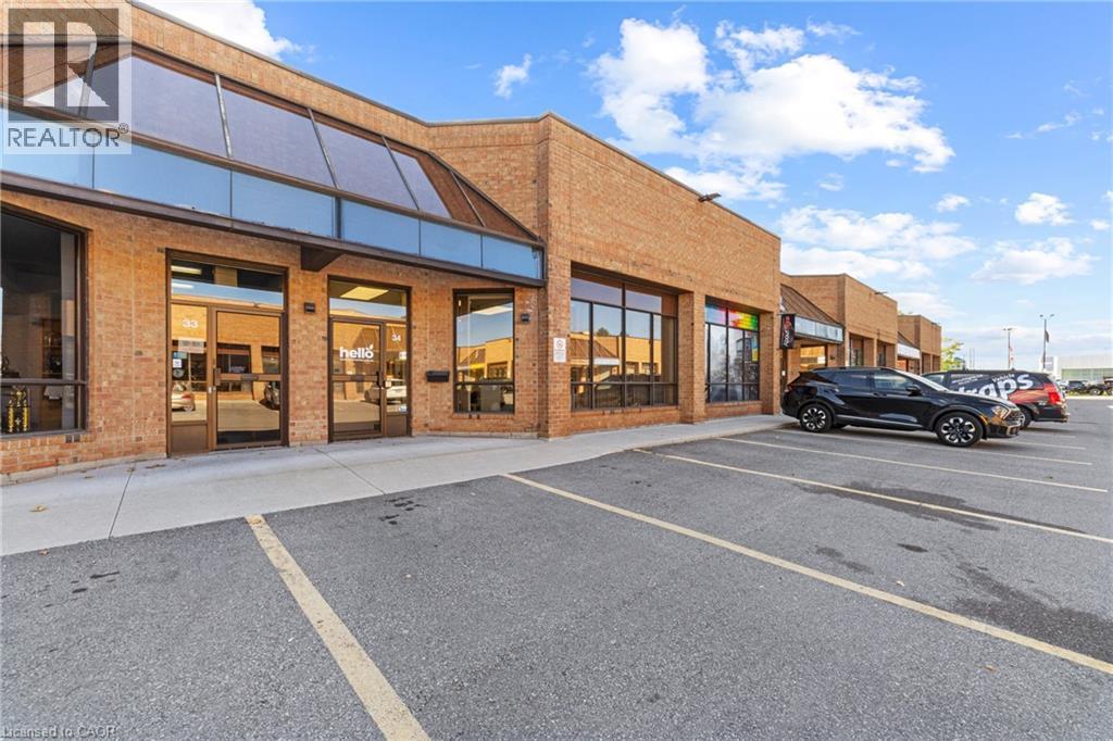 775 Pacific Road Unit# 34, Oakville, Ontario  L6L 6M4 - Photo 2 - 40775978