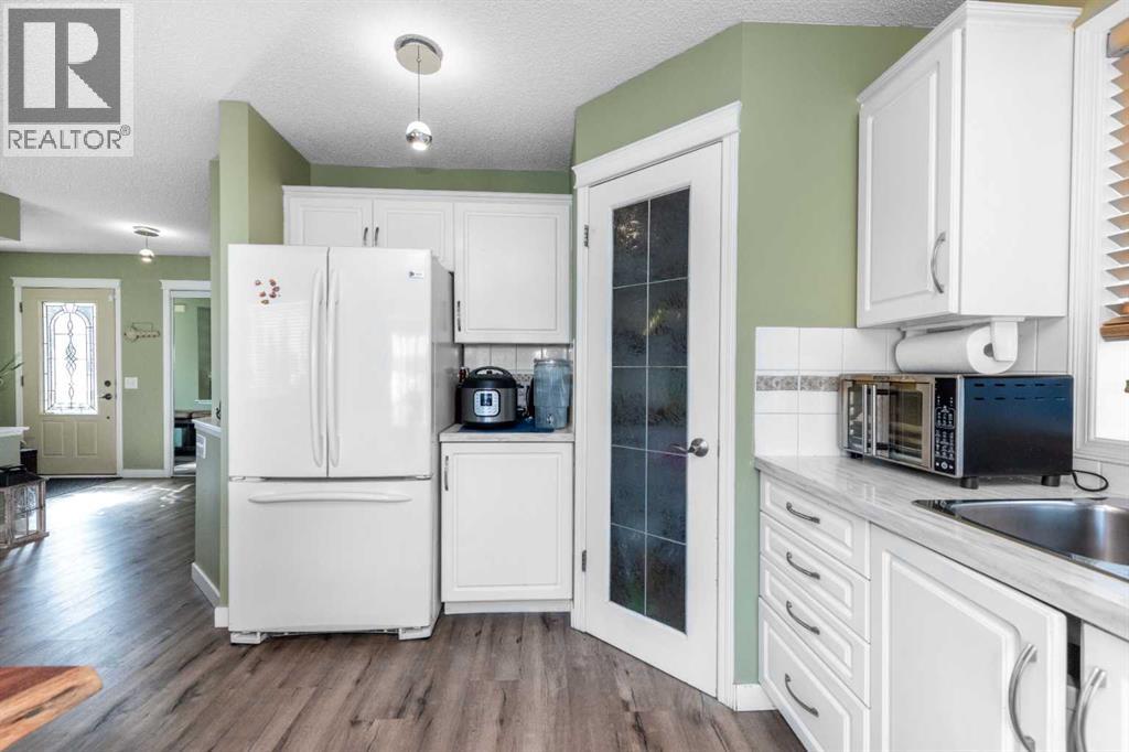 45 River Rock Court Se, Calgary, Alberta  T2C 4P3 - Photo 12 - A2259972