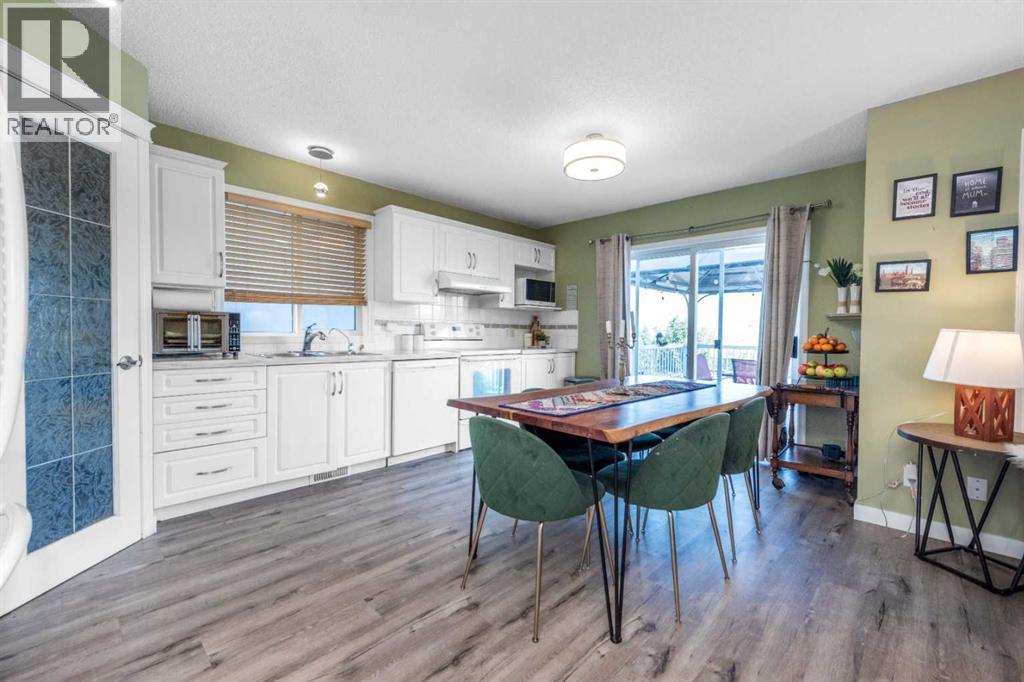 45 River Rock Court Se, Calgary, Alberta  T2C 4P3 - Photo 9 - A2259972