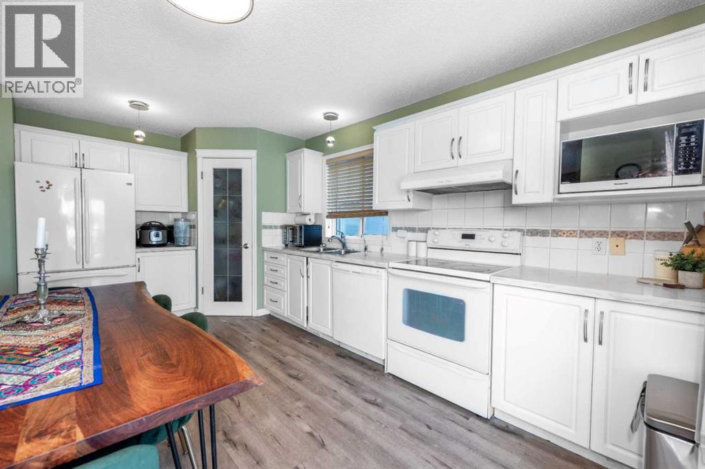45 River Rock Court Se, Calgary, Alberta  T2C 4P3 - Photo 11 - A2259972