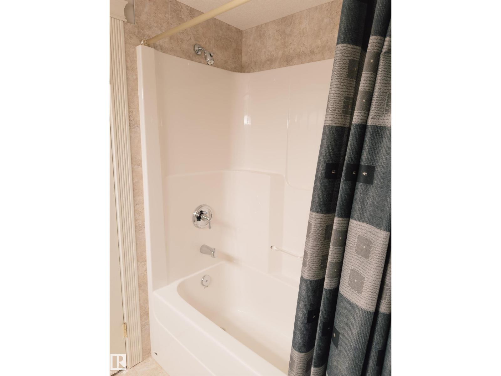 1203 Hollands Cl Nw, Edmonton, Alberta  T6R 3L2 - Photo 39 - E4460544