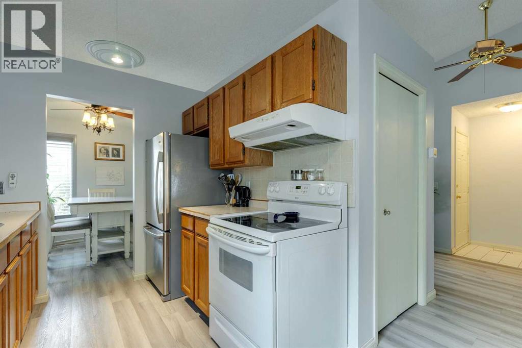 236 Hawkwood Boulevard Nw, Calgary, Alberta  T3G 3E8 - Photo 14 - A2261826