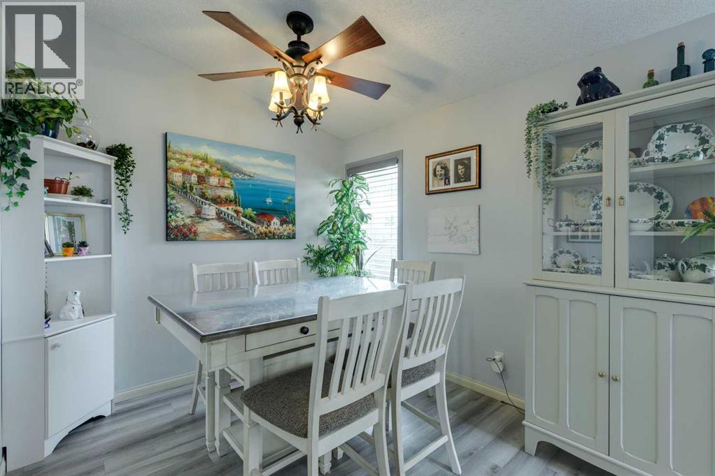236 Hawkwood Boulevard Nw, Calgary, Alberta  T3G 3E8 - Photo 15 - A2261826