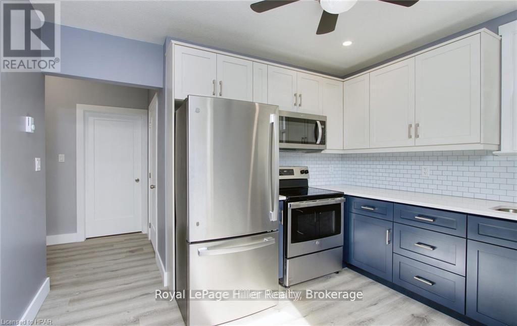 86 Shakespeare Street, Stratford, Ontario  N5A 3W4 - Photo 28 - X12439769