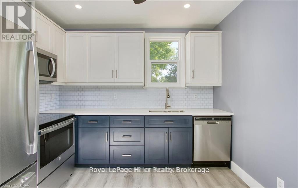 86 Shakespeare Street, Stratford, Ontario  N5A 3W4 - Photo 27 - X12439769