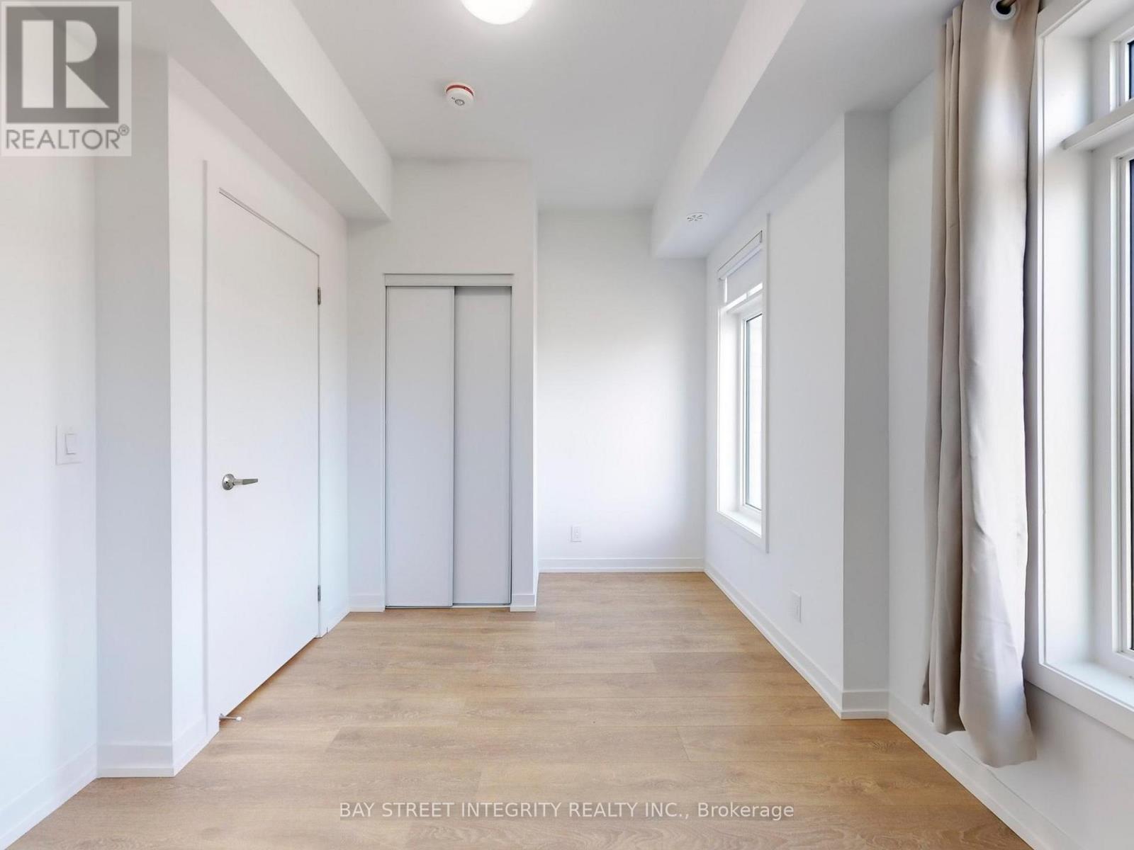 11 Case Ootes Drive, Toronto, Ontario  M4A 1C5 - Photo 16 - C12441672