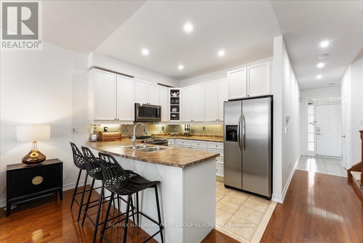 4 - 1295 Wharf Street, Pickering, Ontario  L1W 1A2 - Photo 6 - E12440530