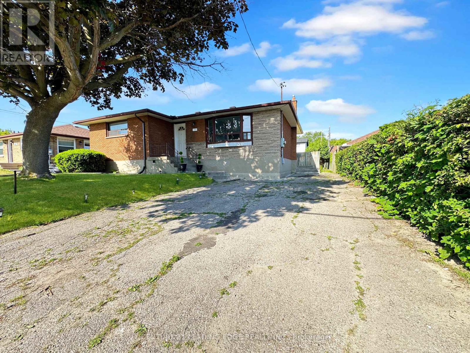 1363 Park Street S, Oshawa (Lakeview), Ontario  L1J 4K3 - Photo 1 - E12441669