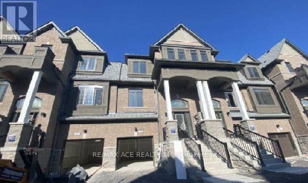 39 SELFRIDGE WAY, Whitby, Ontario
